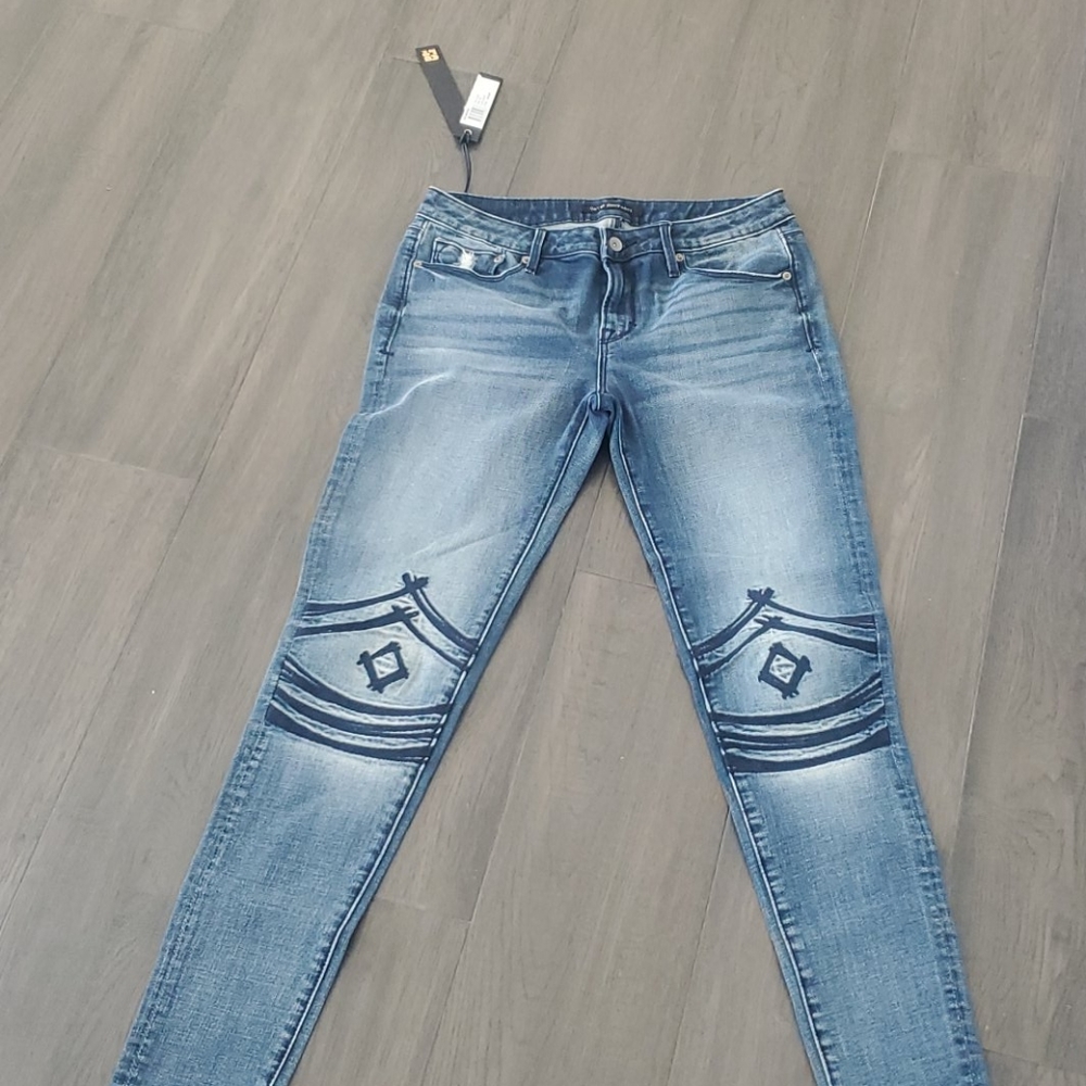 Cult of Individuality Mid Rise Skinny Jean